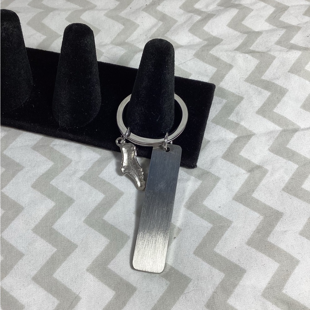 Runner Keychain - Picture 2 of 3